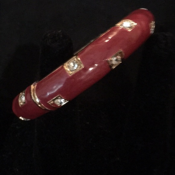 Red bracket with crystal for small wrist - Picture 2 of 4